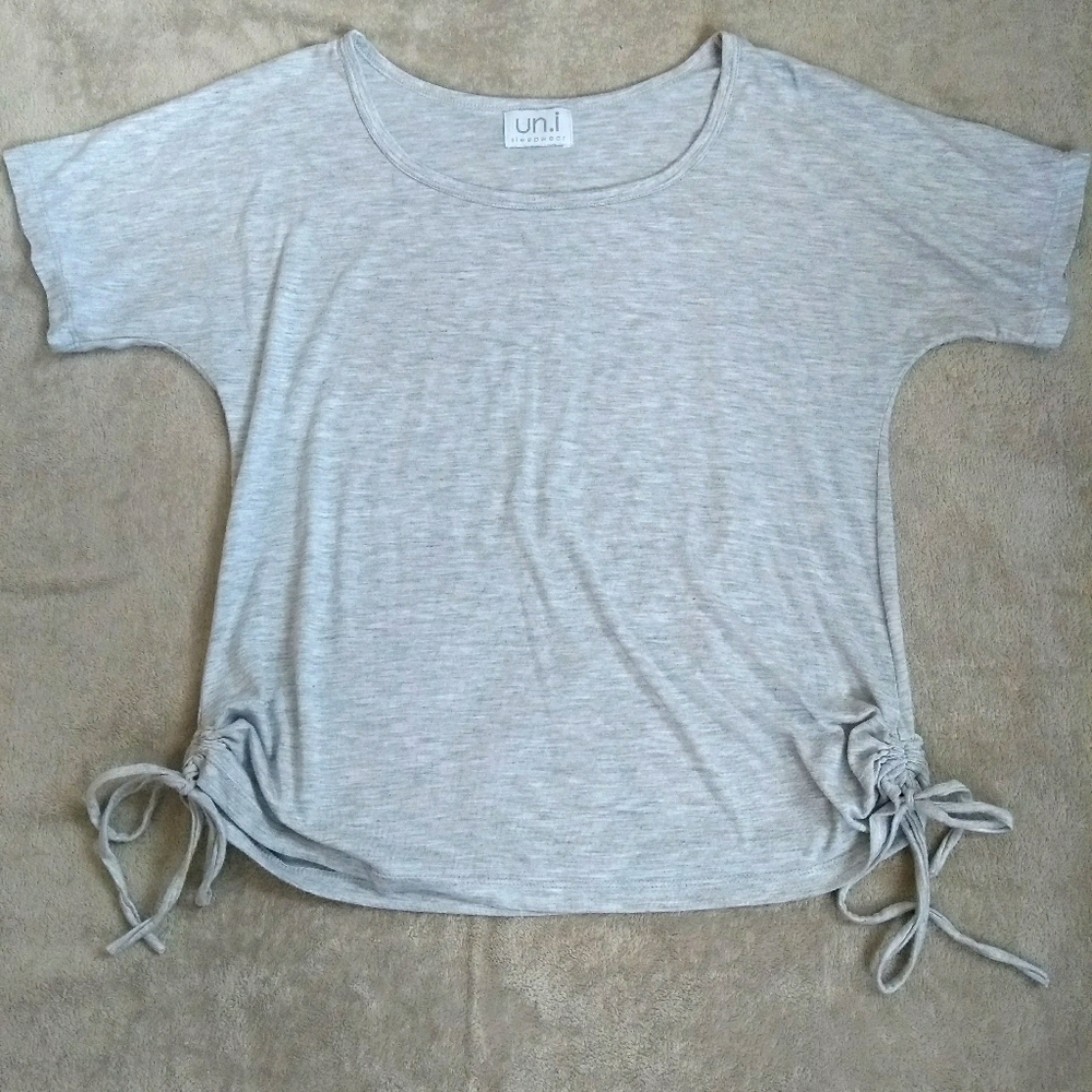 Cute grey top
